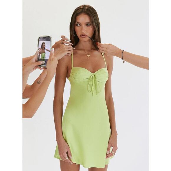 GLENDON MINI DRESS GREEN
PRINCESS POLLY  NWT size 6 club wedding event dress - Picture 1 of 6